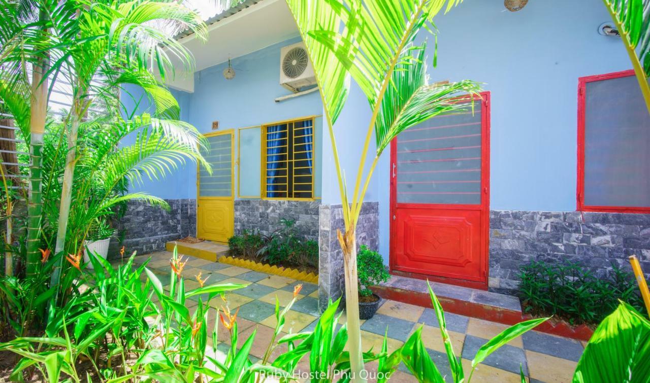 Ruby Phu Quoc Hostel Екстер'єр фото