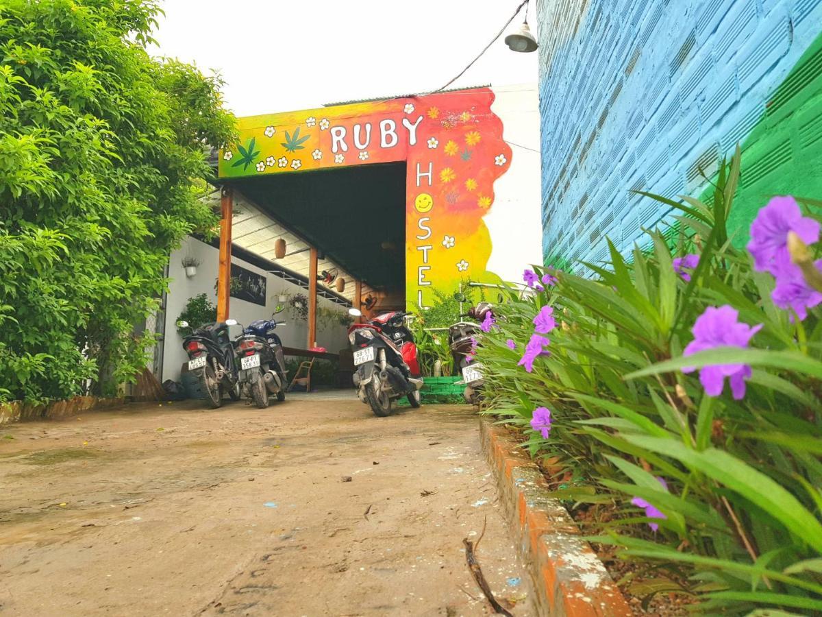 Ruby Phu Quoc Hostel Екстер'єр фото