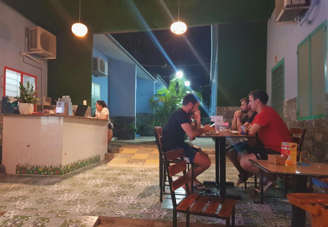 Ruby Phu Quoc Hostel Екстер'єр фото
