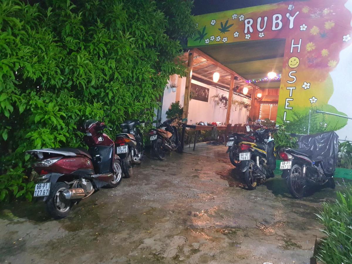 Ruby Phu Quoc Hostel Екстер'єр фото